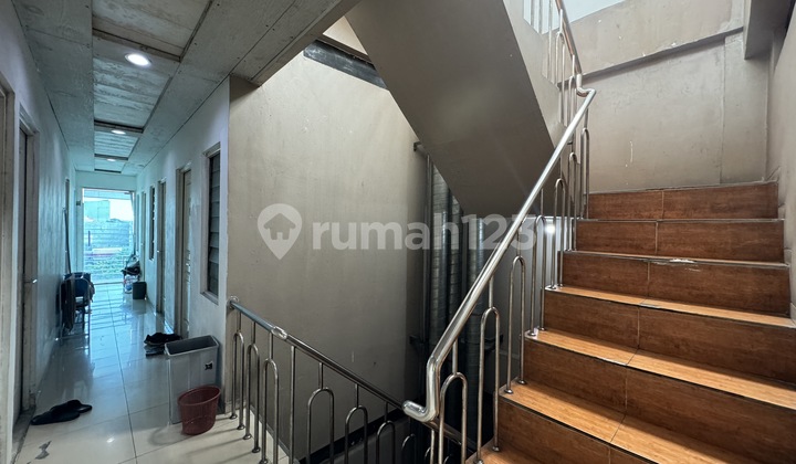 Kost 9X28 Strategic 6 Min to Binus Anggrek Kemanggisan West Jakarta