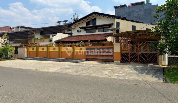 Rumah Lama Terawat Bebas Banjir Jalan Boulevard Duri Kepa Dekat Tanjung Duren, Jakarta Barat 1