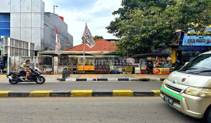 Rumah Tua Pinggir Jalan Tanjung Duren Raya, Jakarta Barat 1