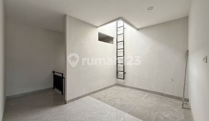 Rumah Siap Huni 3lt Row 2mobil Duri Kepa Dekat Tanjung Duren Jakarta Barat 2