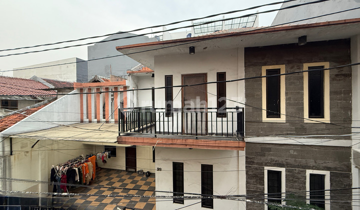 Rumah Luas Rapi Terawat 10x11 Siap Huni Akses Mobil Tanjung Duren Jakarta Barat Rumah Luas Rapi Terawat 10x11 Siap Huni Akses Mobil Tanjung Duren Jakarta Barat