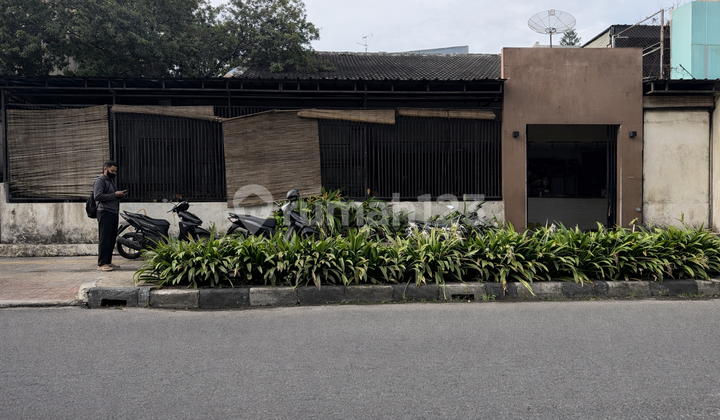 Tempat Usaha 396M2 Pinggir Jalan Tanjung Duren Jakarta Barat 2