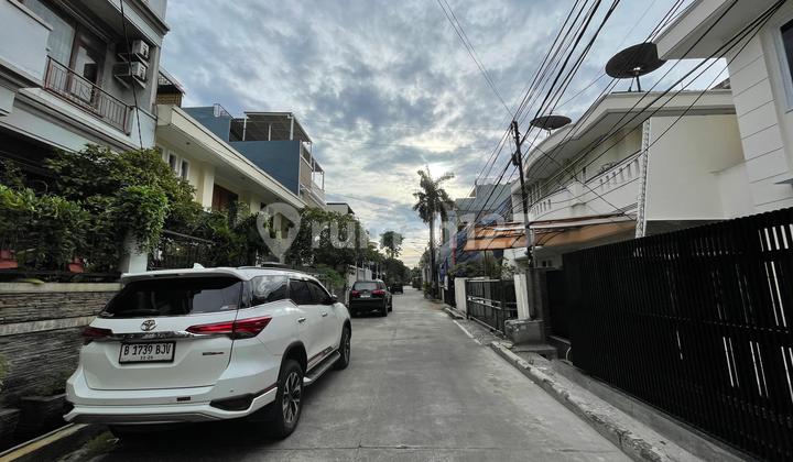 Rumah 2lt Bagus Strategis Green Ville Jakarta Barat 2