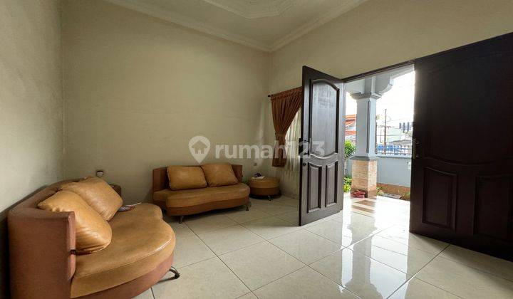 RUMAH MODERN 2 LANTAI STRATEGIS BEBAS BANJIR TANJUNG DUREN, JAKARTA BARAT 2