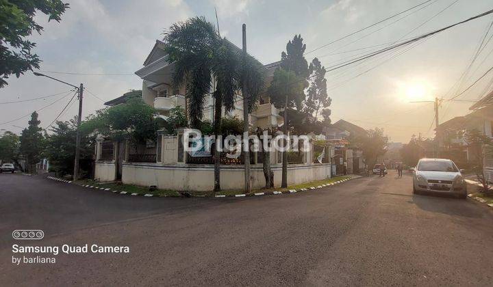 RUMAH HOEK 2 LANTAI ISTANA REGENCY 2 DEKAT BANDUNG TRADE CENTRE 1