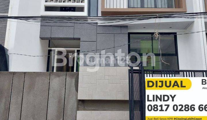 RUMAH DI JELAMBAR, JAKARTA BARAT DESAIN MINIMALIS KONTEMPORER 1