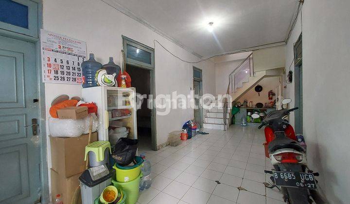 RUMAH KOST LAMA DIBELAKANG RS SATYA NEGARA SUNTER 1