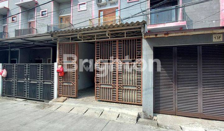 RUMAH DURI KEPA, JAKARTA BARAT 3LT ROW JALAN 2 MOBIL 1