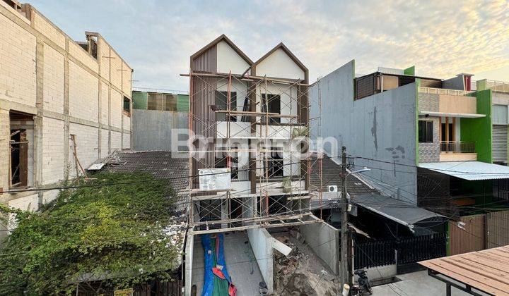 RUMAH BARU 3LT LEBAR JALAN 2 MOBIL TAMAN RATU, JAKARTA BARAT 1