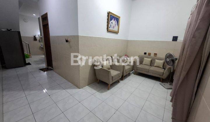 RUMAH SEMI FURNISHED 3 LANTAI CANTIK RAPI SIAP HUNI DI KAVLING POLRI, JELAMBAR, GROGOL PETAMBURAN, JAKARTA BARAT 1