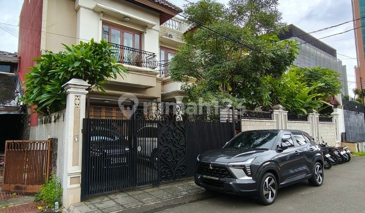For Sale Rumah Klasik Tropis Slipi 434M2 Jakarta Barat