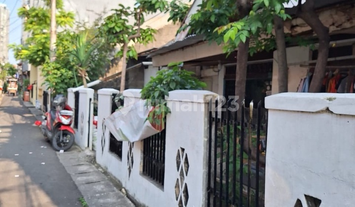 Rumah Hitung Tanah Cocok Bangun Rumah Startegis Tanjung Duren Jakarta Selatan 2