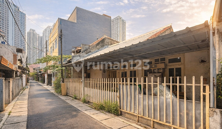 Jarang Ada! Rumah Lama 9X11 Bebas Banjir Strategis Tanjung Duren Jakarta Barat Jarang Ada! Rumah Lama 9X11 Bebas Banjir Strategis Tanjung Duren Jakarta Barat