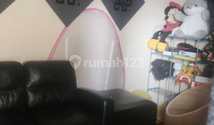 Beautiful 3-story House Well Maintained Bojong Indah West Jakarta 2