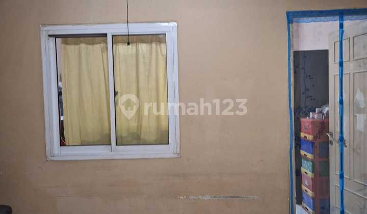 Strategic Furnished Shop House by the Road, Many Parking Spaces, Palem Lestari Garden, Cengkareng, West Jakarta 2