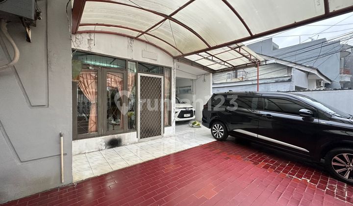 1.5 Story Semi-Furnished House in Taman Ratu Complex, West Jakarta 2