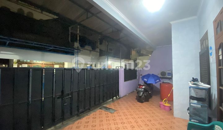 Langka! Rumah 2 Lantai Super Strategis Tanjung Duren Selatan Jakarta Barat