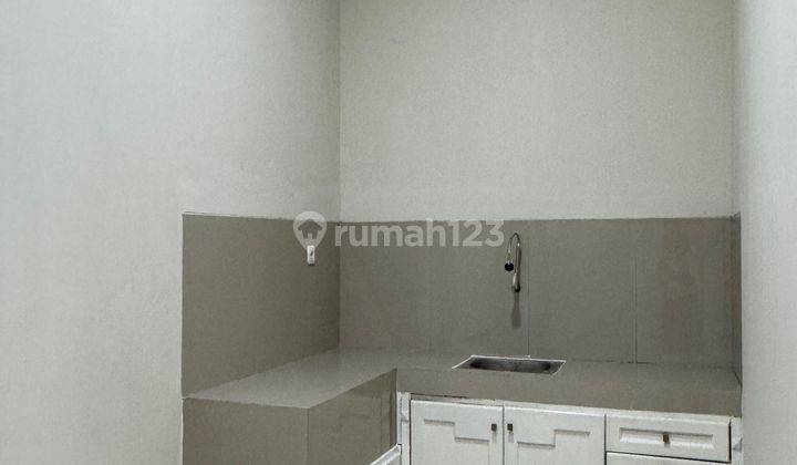 Rumah Baru Renovasi 2.5 Lt Row 2 Mobil Taman Ratu, Jakarta Barat 2