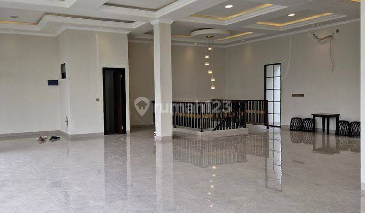 Rumah Mewah Baru 3lt Tomang Jakarta Barat 5