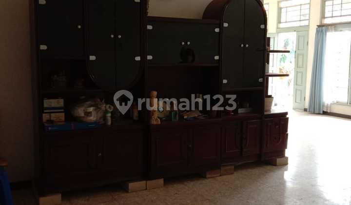 Rumah Hoek Startegis Row 3mobil Dekat Mall Taman Anggrek Tanjung Duren Jakarta Barat 2