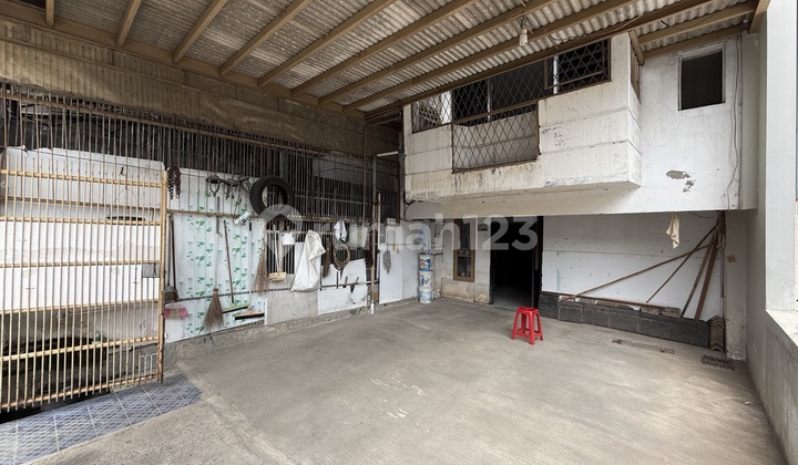 Rumah Lama Hitung Tanah Row 2mobil Cosmos Taman Ratu Jakarta Barat