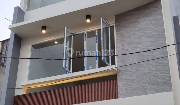 Rumah Baru 3 Lantai Modern Minimalis Duri Kepa Dekat Tanjung Duren Jakarta Barat 1