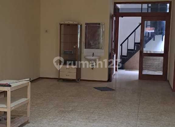 Rumah Terawat 1 Lantai Lokasi Favorite Tanjung Duren Jakarta Barat 2