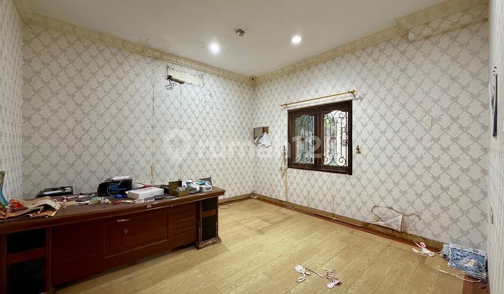 Rumah Besar dan Luas12x19 Desain European Duri Kepa Jakarta Barat 2