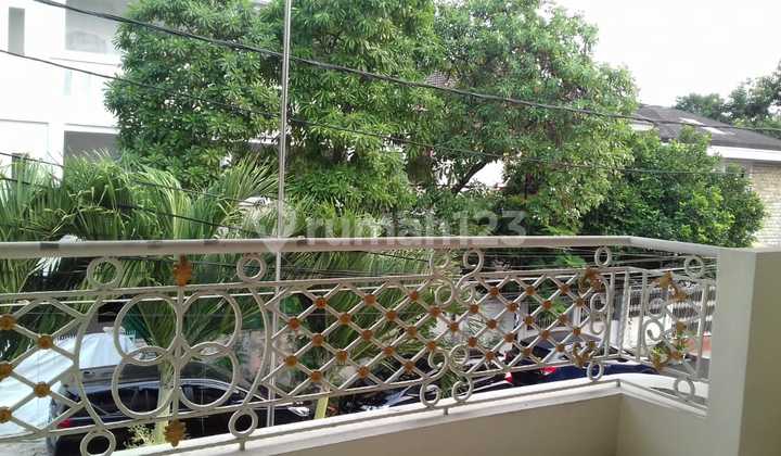 Rumah Luas Lapang Uk 11x24 Tanjung Duren Jakarta Barat 2