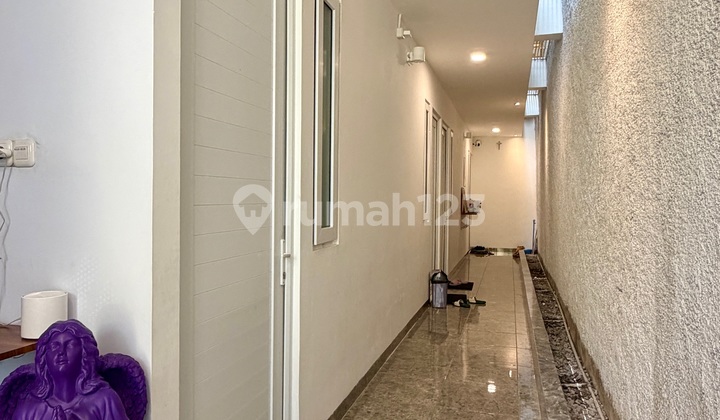 Boutique-Style Boarding House Strategic Tanjung Duren West Jakarta 2