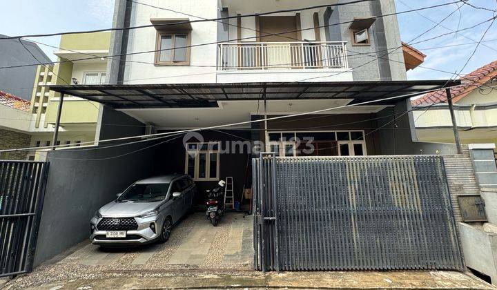 Rumah 10x15 Strategis Dalam Cluster Taman Ratu Jakarta Barat 1