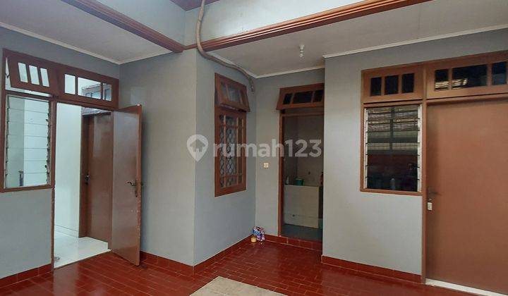 Rumah 2 Lantai Komplek Taman Ratu Jakarta Barat 1