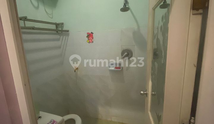 Rumah 2 Lantai Strategis Gunung Sahari Jakarta Barat