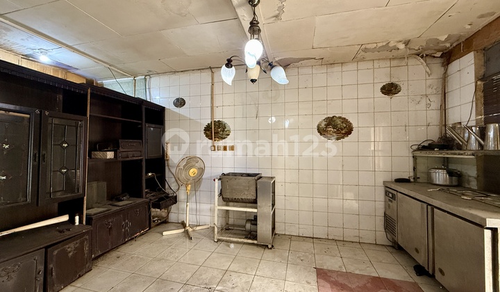 *Langkah* Rumah Belakang Mall Central Park Jalan Hidurp 24Jam Jakarta Barat