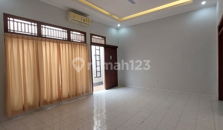 Jarang Ada! Rumah Huk 283 Strategis Bebas Banjir Kemanggisan Dekat Slipi Jakarta Barat 2