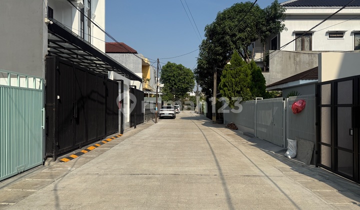 Ready-to-Live New House in Taman Ratu, West Jakarta 2