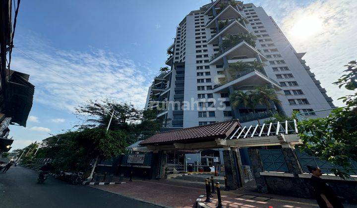 Rumah Tua Pinggir Jalan Tanjung Duren Raya, Jakarta Barat 6