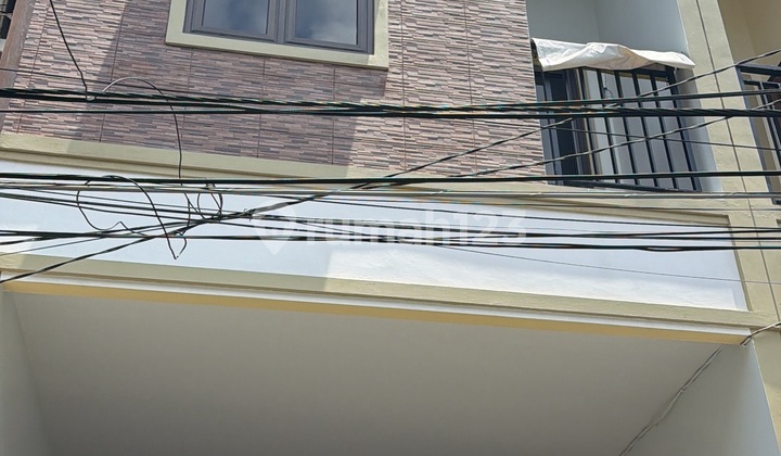 Rumah Baru Belakang Mall Central Park Hanya 2M Rumah Baru Belakang Mall Central Park Hanya 2M