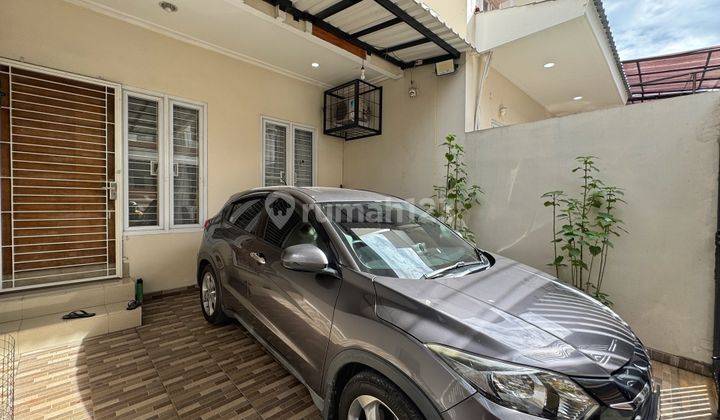 Rumah 3 Lantai Furnish Lebar Jalan 2mobil Cluster Taman Ratu Jakarta Barat 2