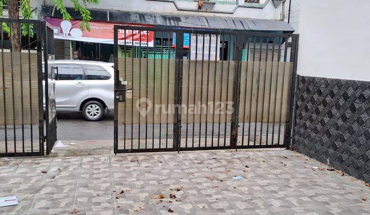 Rumah 1 Lt 144m2 Row Jalan 3 Mobil Harga Menarik 2