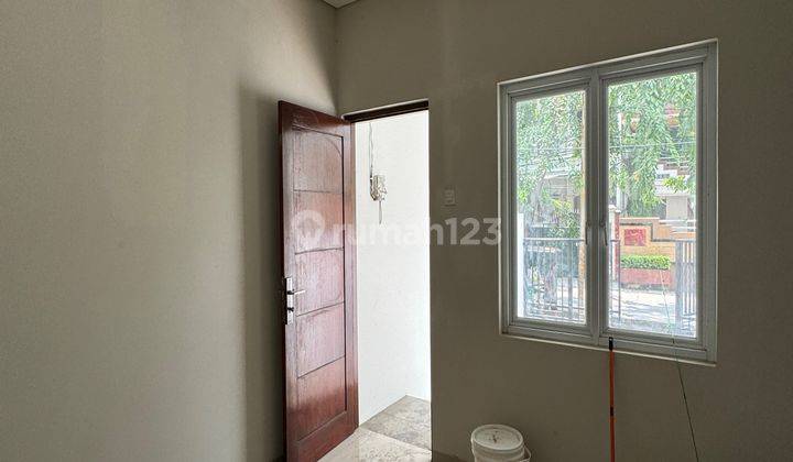 *TURUN HARGA!* BISA USAHA! RUMAH BARU 3 LANTAI JALAN RAMAI LANCAR TAMAN RATU, JAKARTA BARAT 2