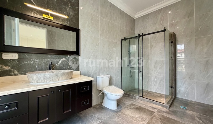 Rumah 10X20 Desain American Siap Huni Komplek Joglo Kembangan Jakarta Barat 2