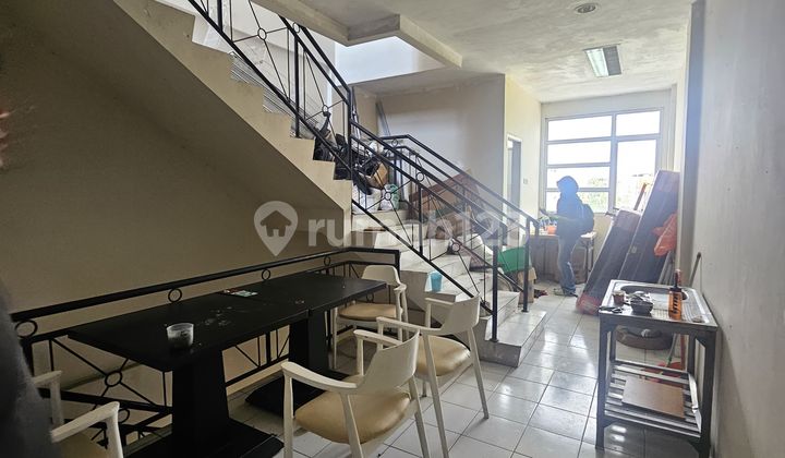 Ruko 4Lt Siap Pakai Pinggir Jalan Raya Taman Ratu Jakarta Barat