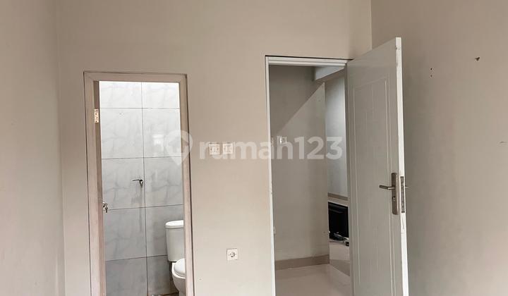 Rumah Baru Renovasi Bebas Banjir Petukangan Jakarta Selatan