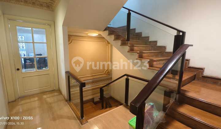 Jual Cepat! Rumah 10X20 Eroupean Style Palem Lestari Jakarta Barat 2