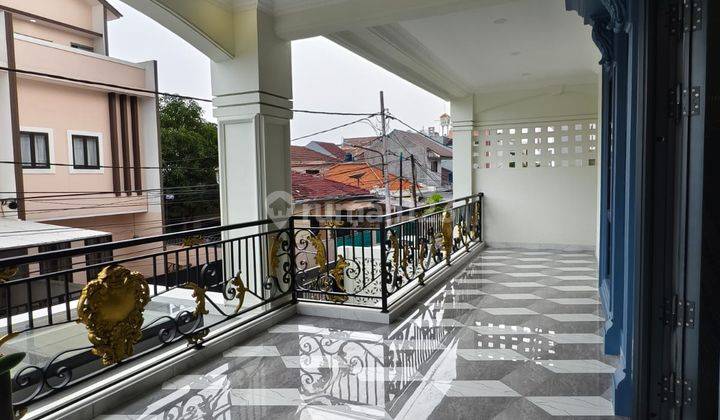 Rumah Mewah 2lt Furnish Carport 3mobil Dalam Komplek Duri Kepa Jakarta Barat 2