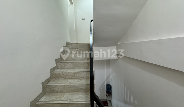 Rumah Kost Baru Dan Aktif 15 Kamar Strategis Tanjung Duren Jakarta Barat 2