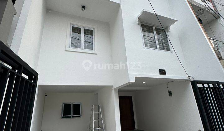 Free Bphtb! Rumah Siap Huni Cocok Kost / Tempat Tinggal Strategis Cluster Tanjung Duren Selatan Jakarta Barat 1