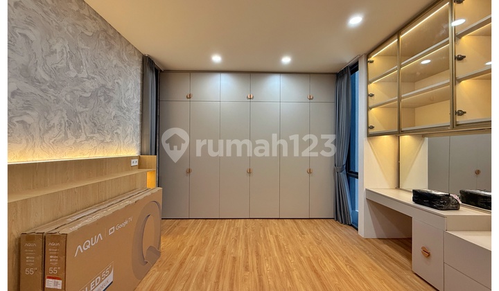 Rumah Modern 3lt Semi Furnish Strategis Taman Ratu Jakarta Barat 2