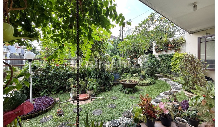 Rumah Nyaman dan Asri 2 Lantai Row Jalan 4Mobil Komplek Puri Indah Jakarta Barat 2